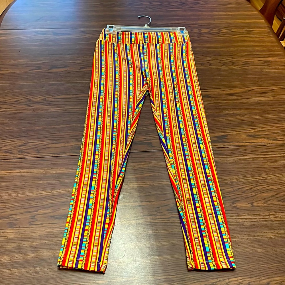Lula roe leggings, worn maybe twice, intricate pattern, worn maybe twice
